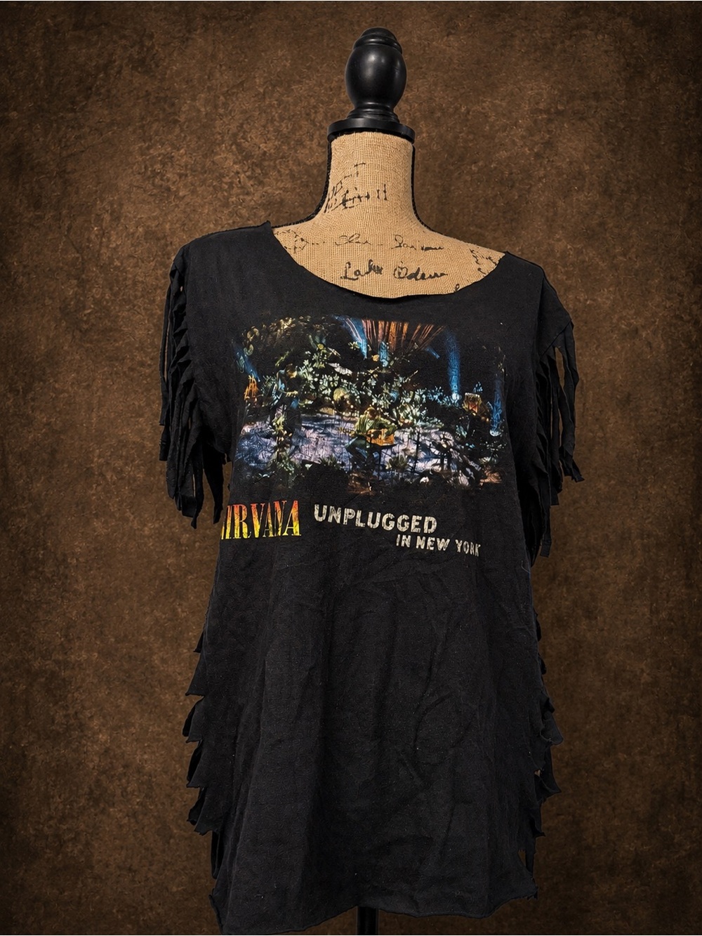 Nirvana Unplugged Distressed Shredded Tee – Size Medium